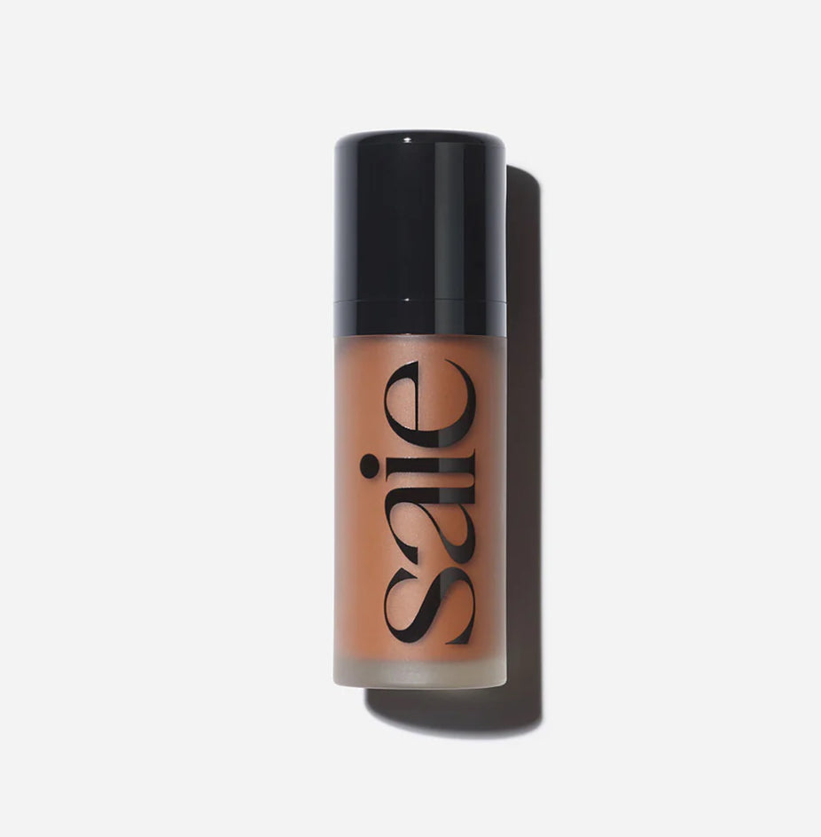 SAIE DEW BRONZE
SOFT-FOCUS EFFORTLESS LIQUID BRONZER