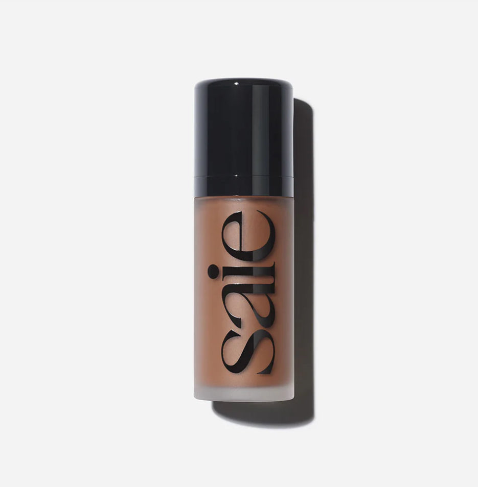 SAIE DEW BRONZE
SOFT-FOCUS EFFORTLESS LIQUID BRONZER